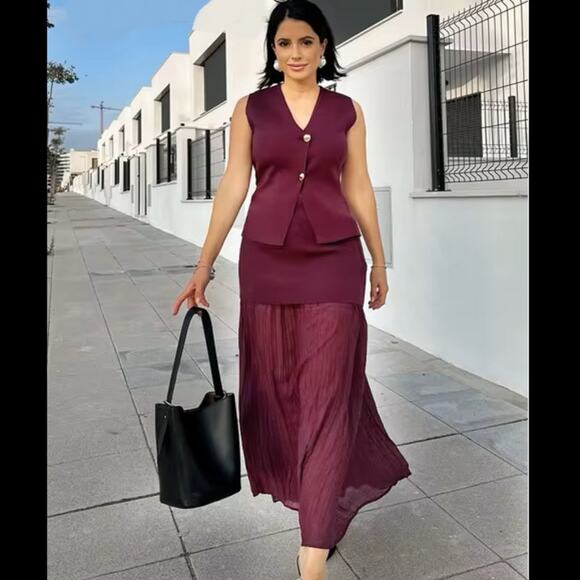 ZARA High-Waisted Pleated Skirt NWT | Burgundy Midi Mixed Media M - Picture 7 of 16